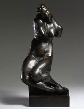 Statuette of a woman